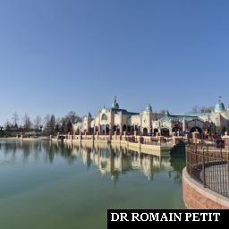 The Regal View Restaurant & Lounge avec sa vue sur le lac Adventure Bay par Romain Petit