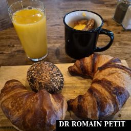Sélection du petit déjeuner du restaurant Uhrwerk