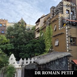 Accès privatif à l'hôtel Matamba depuis le parc