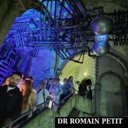 Intérieur de la file d'attente de l'attraction Mystery Castle