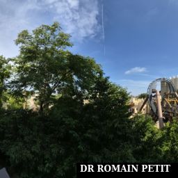Vue de l'attraction Black Mamba depuis le balcon de la chambre de l'hôtel Matamba en panoramique par Romain Petit