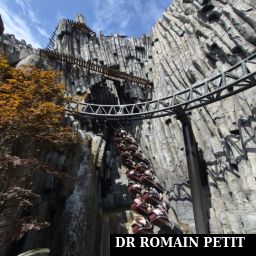 Rails et véhicule de l'attraction Taron par Romain Petit