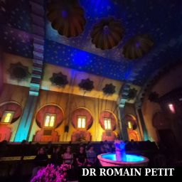 Intérieur de l'attraction Palais du Génie par Romain Petit